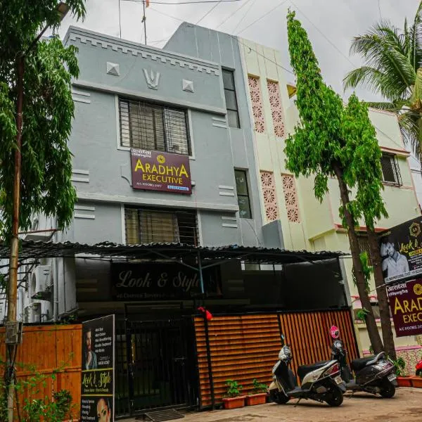 Aradhya Executive Koregoan Park, hotel in Pune
