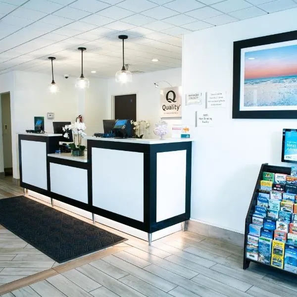 Quality Inn Palm Beach International Airport, hotel di West Palm Beach