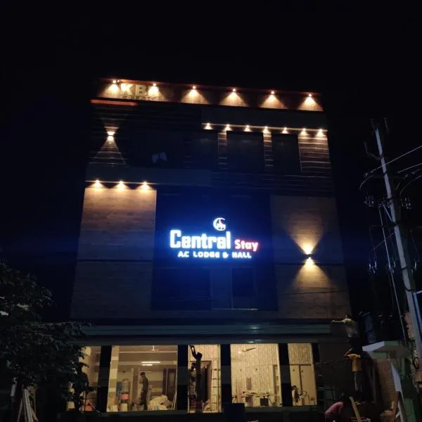 Central Stay – hotel w mieście Godāvari