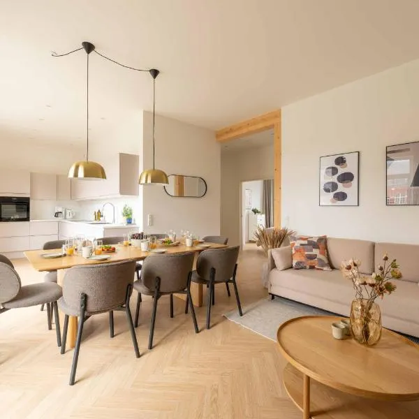 Stunning Premium Apartment with Private Rooftop, hotel i København