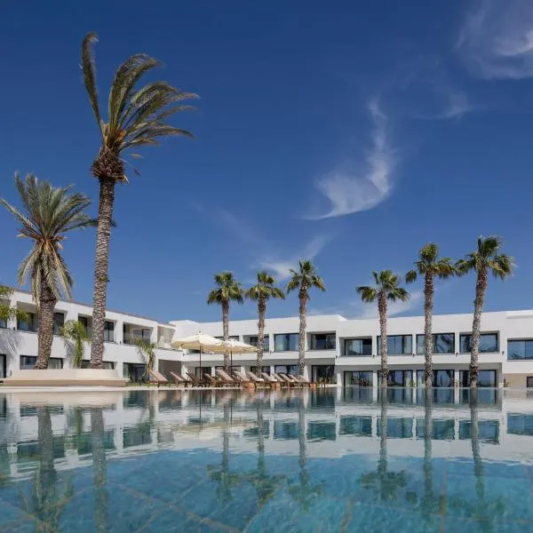 Paphos Hills Resort & Spa by Brown Hotels, hotel v destinaci Paphos City