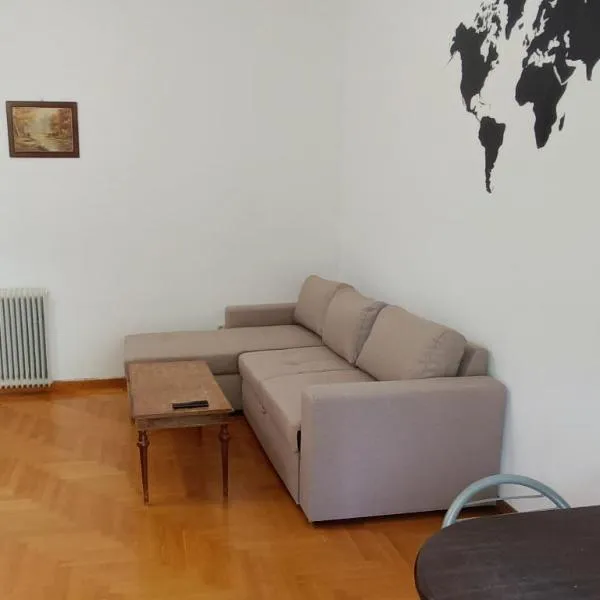 Dafni's Super Home, hotel in Athens