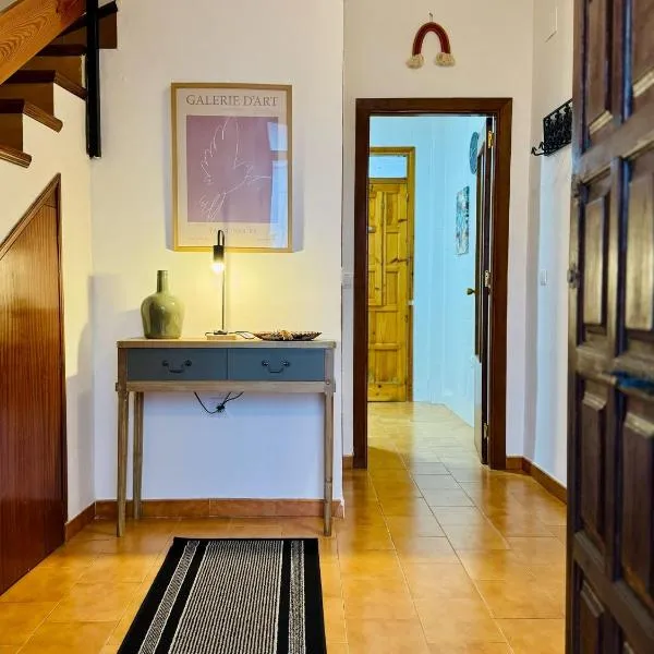 Casa Mirasierra, hotel v destinaci Fuentes de León