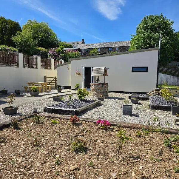 Acklington 2 bedroom property、Menheniotのホテル