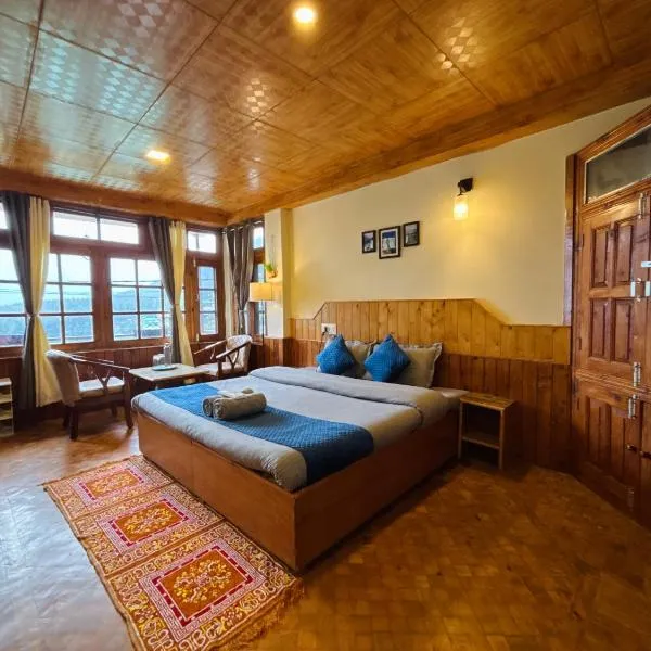 Sharda House, hotel v destinaci Manāli