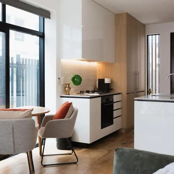 Chic 2BR Apartment - Secure Gated Complex in CBD、ウェリントンのホテル