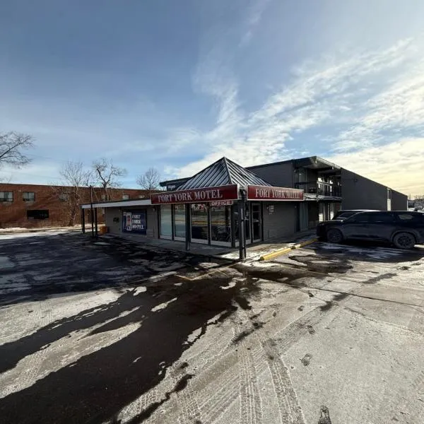 Fort York Motel, ξενοδοχείο σε Μισισάουγκα