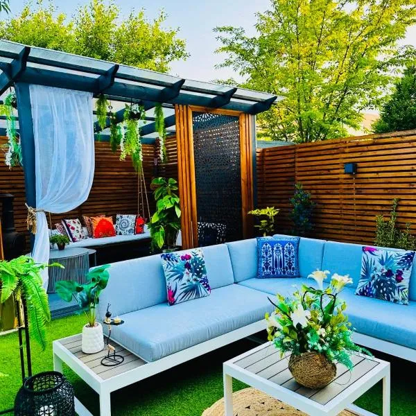 MeeZee Pearl Double Bed Lodge With Free Parking, hotel en Mánchester