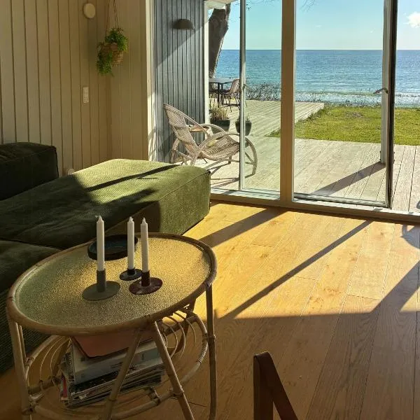 True Atmosphere With Sea View And Beach，Idestrup的飯店