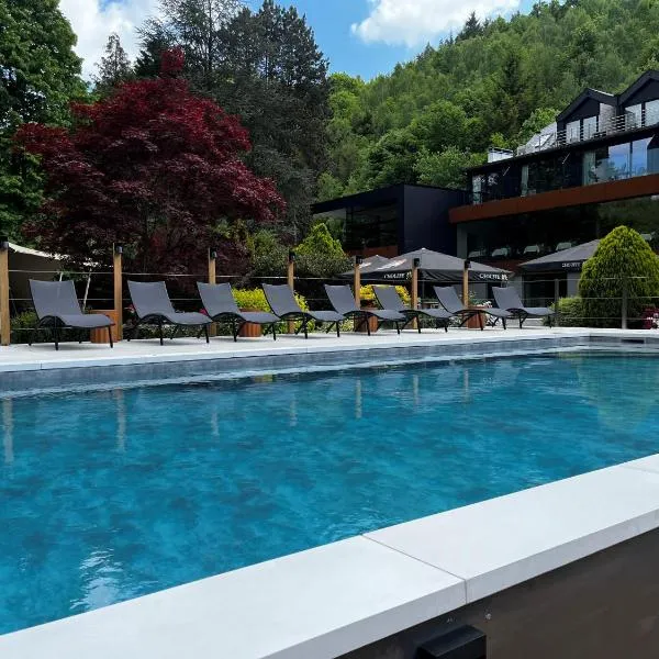 Hostellerie La Claire Fontaine, Logis hôtels & Spa, ξενοδοχείο σε La-Roche-en-Ardenne