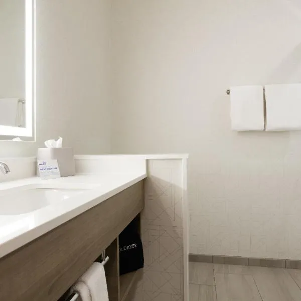 Holiday Inn Express & Suites Memphis East by IHG，位于孟菲斯的酒店