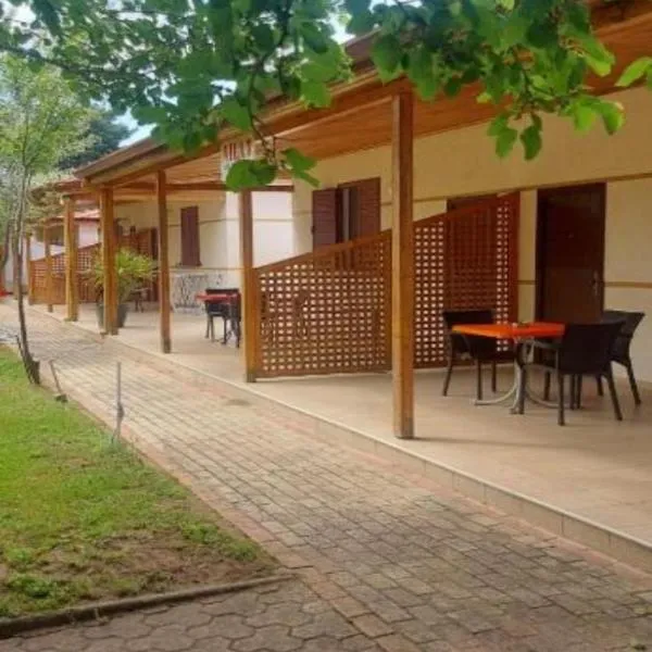 Vila 7 Divjake, hotel in Divjakë