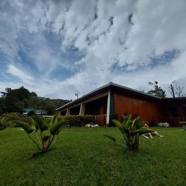 Belcruz family lodge、モンテベルデ・コスタリカのホテル
