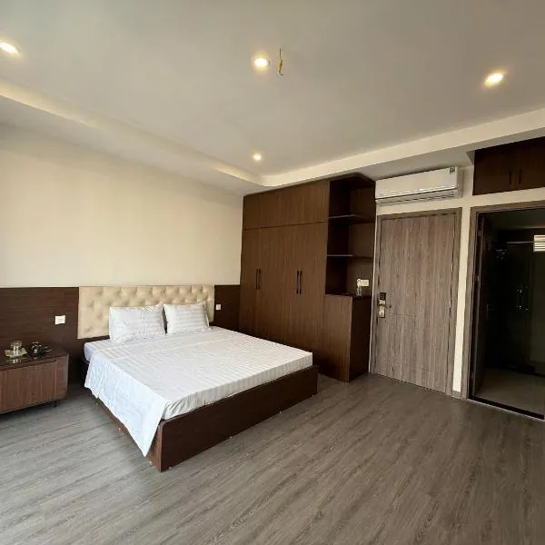 Phố Biển Homestay & Apartment, hotel in Ðình Loan