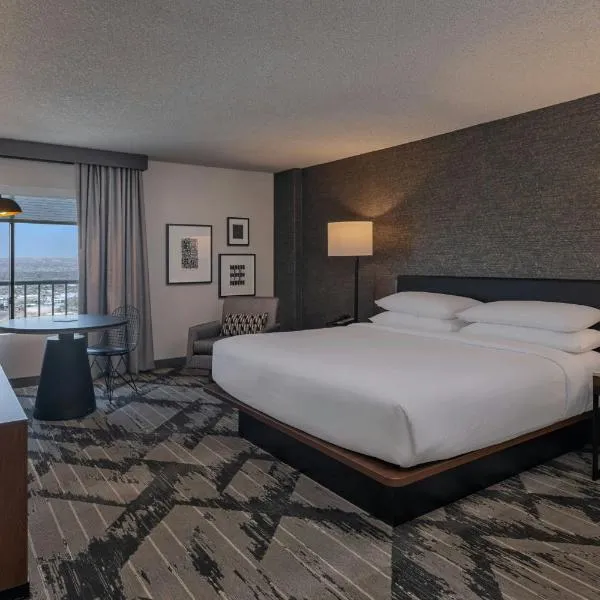 Sheraton Albuquerque Airport Hotel, hotel v destinácii Albuquerque