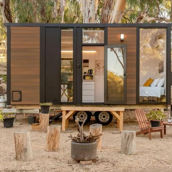 Summer Lea 1 by Tiny Away, Hotel in Howes Creek