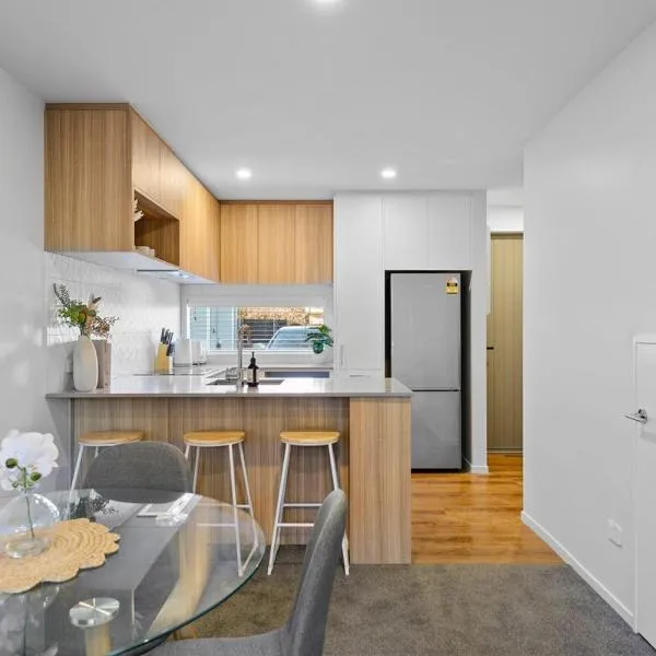 Cosy Oasis Close To CBD, Hotel in Christchurch