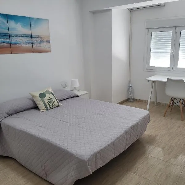 apartamento san urbano, отель в городе Альмерия