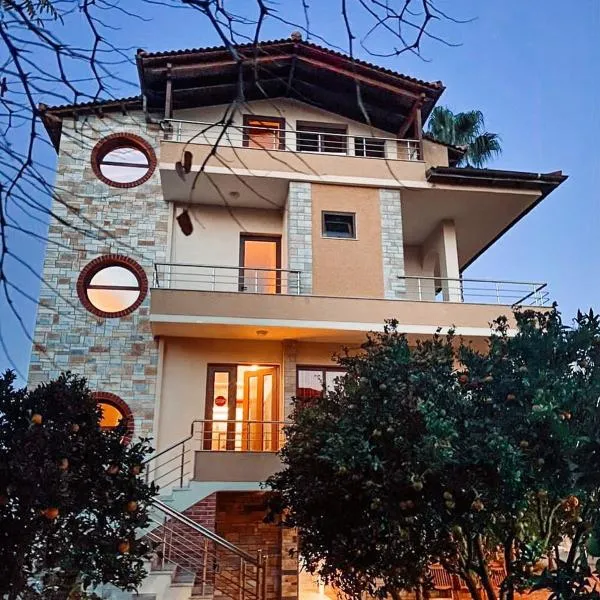 Triena Rooms, hotel in Fier