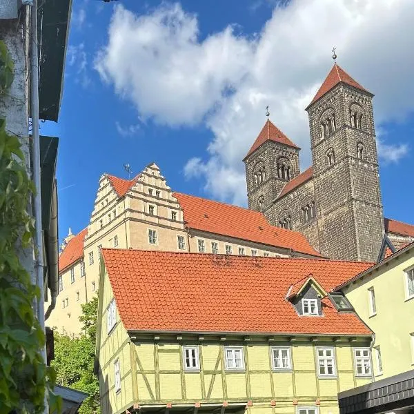 Hotel Domschatz – hotel w mieście Quedlinburg