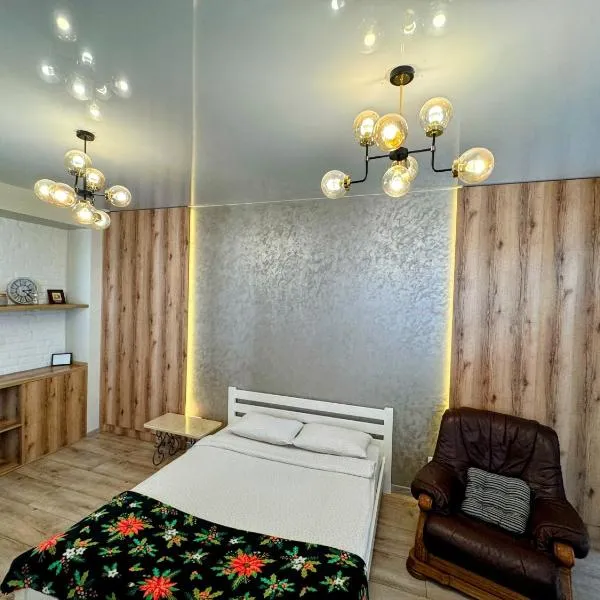 LUX apartment & центр,ЖК Театральний、リウネのホテル