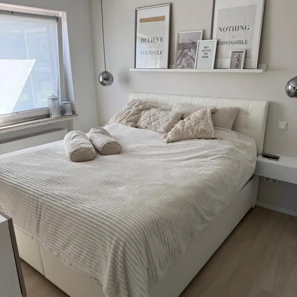 Zentral mit Garten für bis zu 6 Personen, hotel v destinaci Paderborn