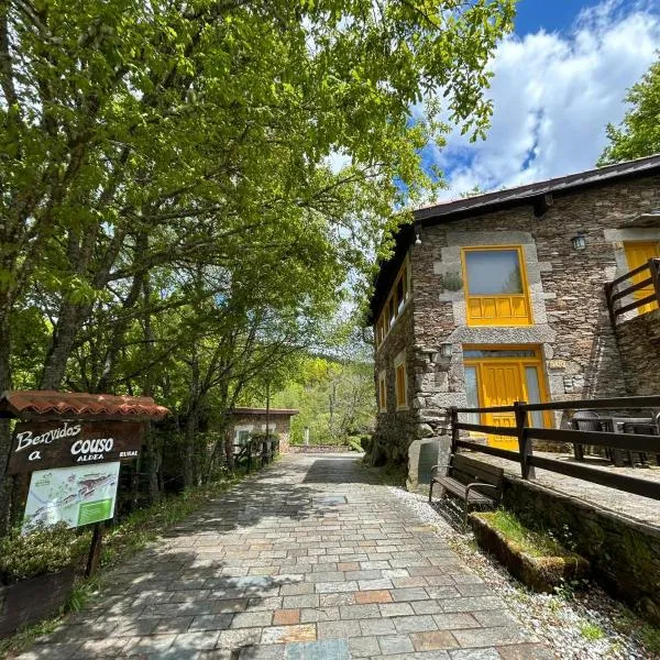 Couso Relax, hotel v destinaci Sarreaus