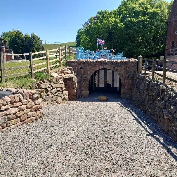 Malthouse Farm Cottage Batcave、ストーク・オン・トレントのホテル
