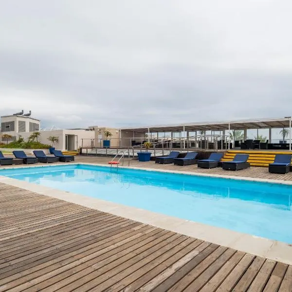 Lagoon Shoreline 2 Bedroom Apartment, hotel in Cape Town