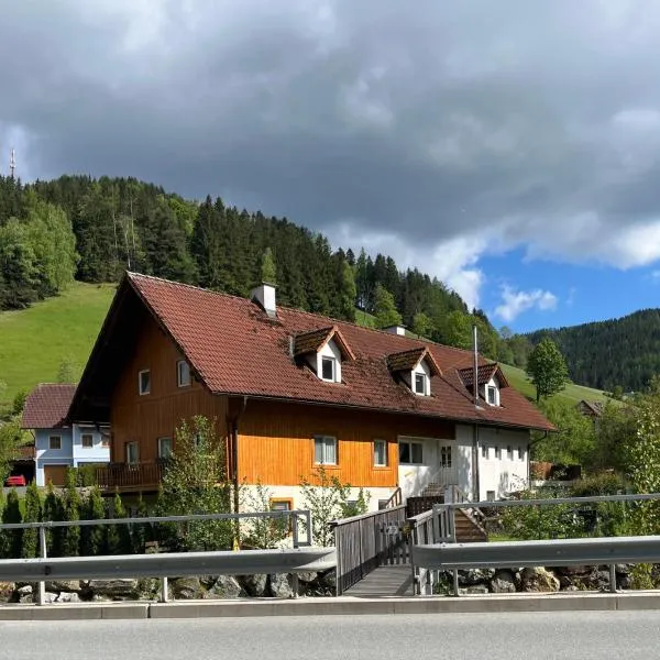 Haus Almblick, hotel in Gasen
