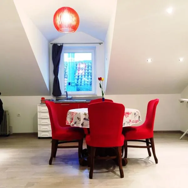 Apartments Toni, hotel in Trogir