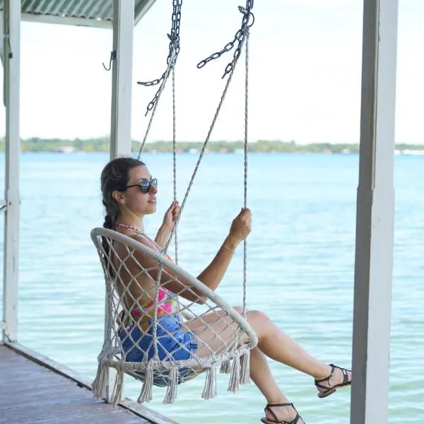 La Caribena Beach House- Bocas del Toro, Isla Colón, Panamá, hotel v destinaci Big Creek