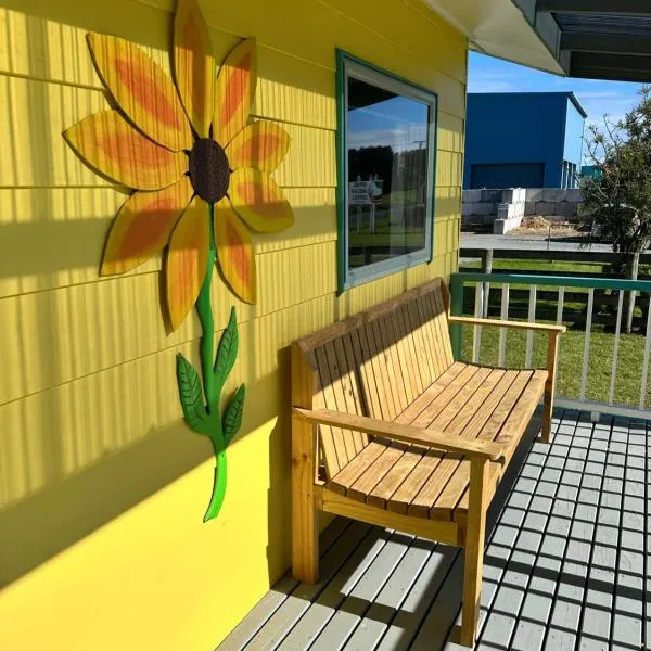 Sunflower Cottage, hotel in Dargaville