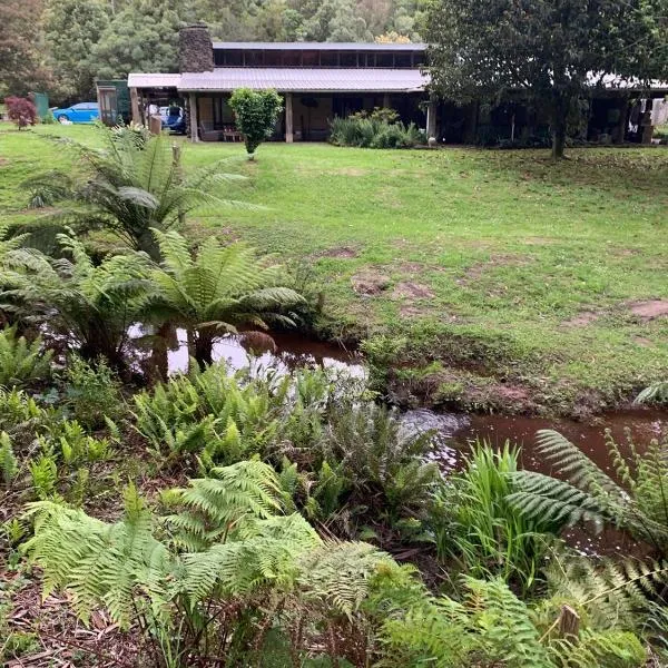 Battery Creek Farm, hotel in Fish Creek