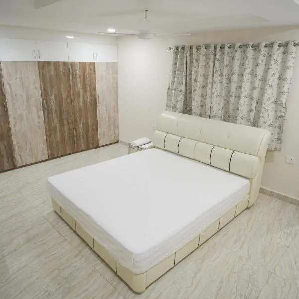 Stay Pride Service Aparments - AC Rooms in Vijayawada - Family & Business Stays, hotel in Vijayawāda