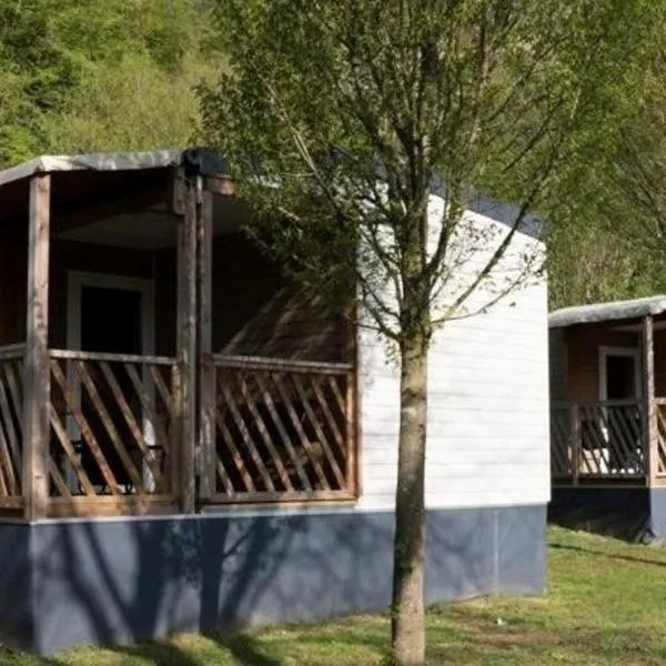 Lodge Camping De la vallée, hotel in Durbuy