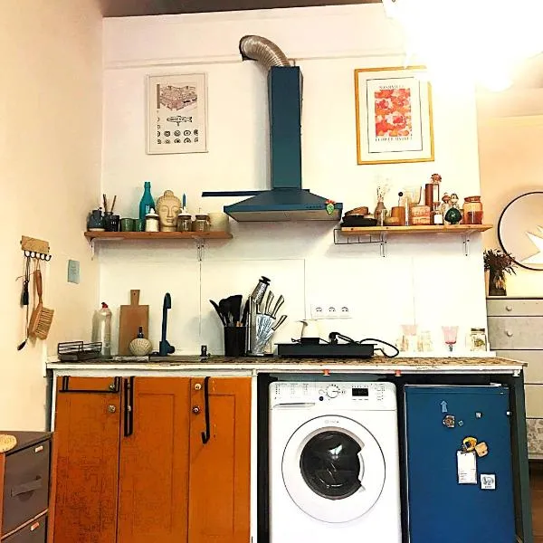 Artist's Cave in Vake, Tbilisi, hotel in Tbilisi City