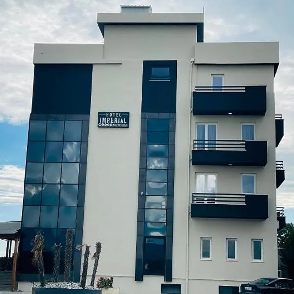 Imperial Hotel, hotel en Shënkoll