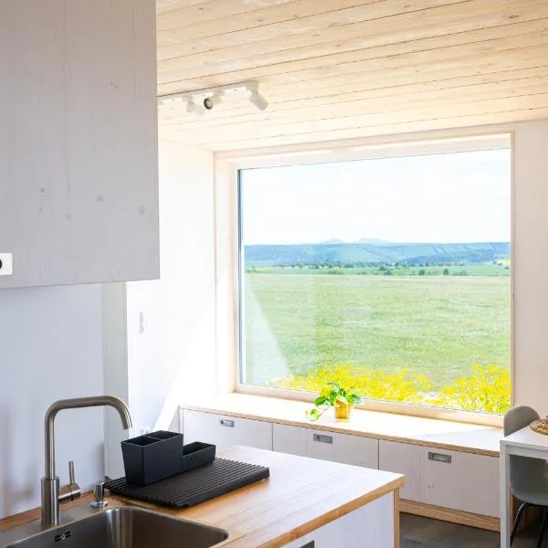 Ferienhaus am Flugplatz, umgeben von Natur, hotel a Kühndorf