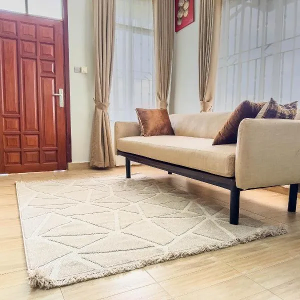 4 Stylish Two Bedroom Apartment Units in Mbezi Beach, hotel in Dar es Salaam
