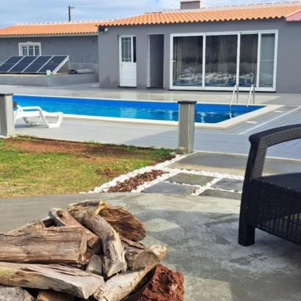 3BL Retreat - Escape & Poolparty, hotel v destinaci Praia da Vitória