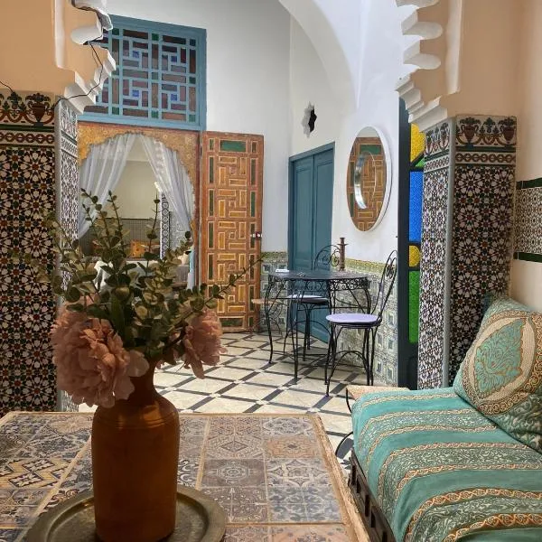 Maison De La Lune, hotel v destinaci Tetuán