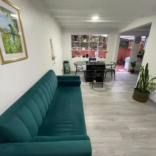 Hermosa Casa vía al nevado, termales del otoño, cerca al bosque complejo deportivo y clínica, sector san Marcel, khách sạn ở Manizales