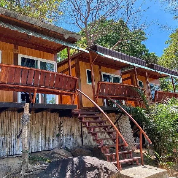 Phuphaya Seaview Adults Only, hotel v destinaci Phi Phi Don