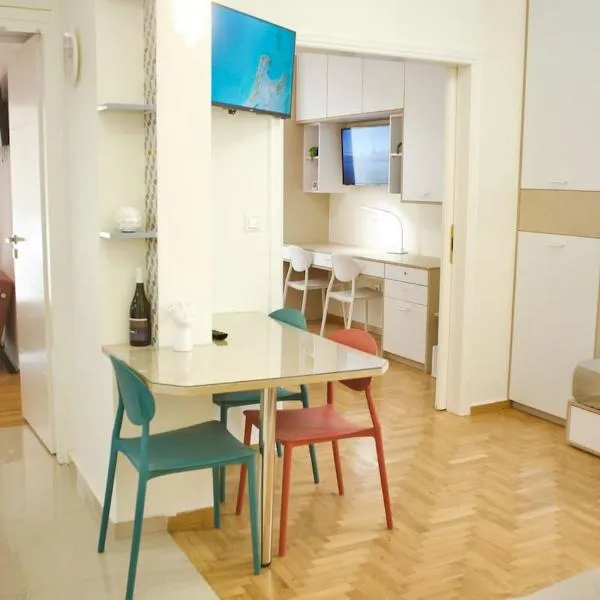 Cozy & Luxurious 70m2 apartment，雅典的飯店