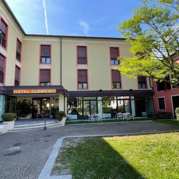 Hotel Clementi, hotel a Salice Terme