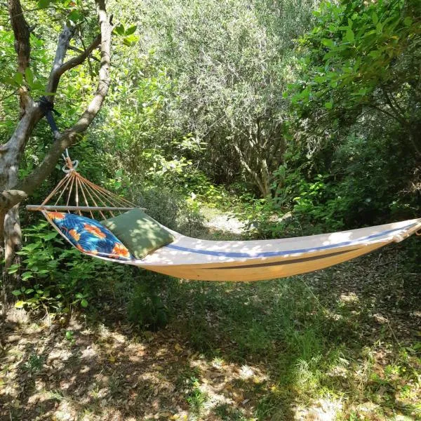 Roulotte Fenouillet, hotel in Hyères