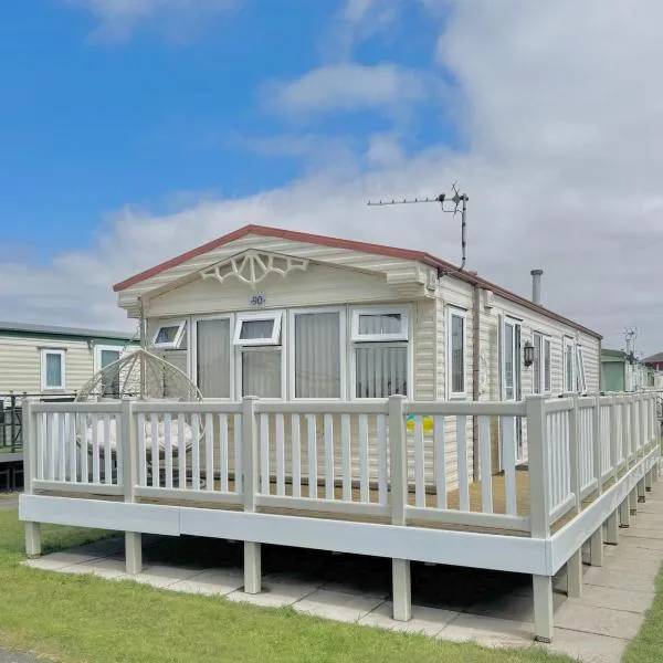 2 bedroom cosy caravan, Sealands, Hotel in Ingoldmells