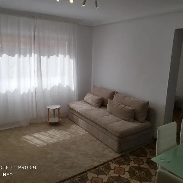 Luminous Living La Elipa, отель в городе Мадрид