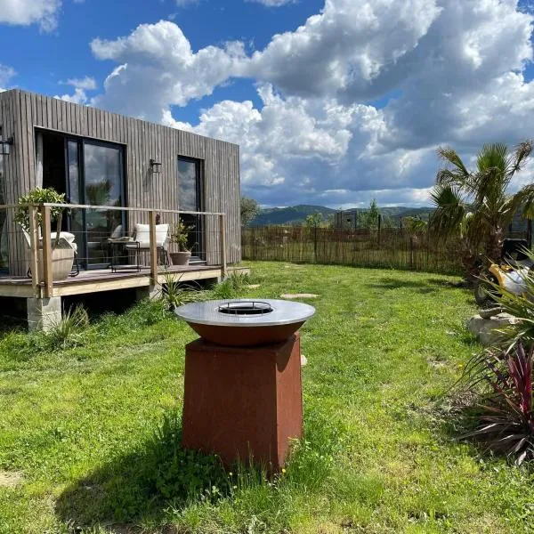 Tiny House RosaLodge、Mallemoissonのホテル